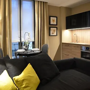 Apartment Qb/four