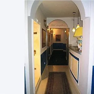 Hotel Nuovo Sangiuliano, CTA